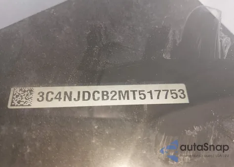 2021 Jeep Compass Limited 4X4 z USA, uszkodzony, nr VIN 3C4NJDCB2MT517753